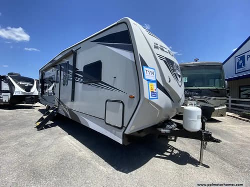 64301 - 37' 2020 Eclipse Recreational Vehicl ATTITUDE ICONIC w/2 Slides & Generator  - Toy Hauler Image 1