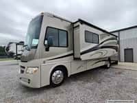63540 - 35' 2014 Winnebago Sightseer 33C w/3 Slides Image 1