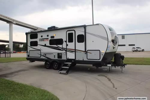 60371 - 25' 2022 Forest River Rockwood Mini Lite 2509S w/Slide - Bunk House Image 1