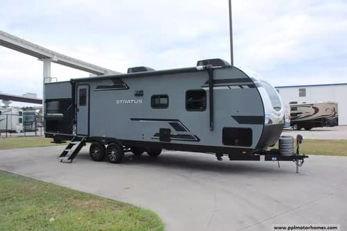 61710 - 31' 2024 Venture RV Stratus Sport 261VRB w/Slide Image 1