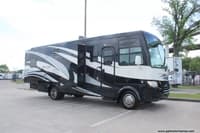 62595 - 28' 2017 Newmar Bay Star Sport 2812 w/3 Slides Image 1