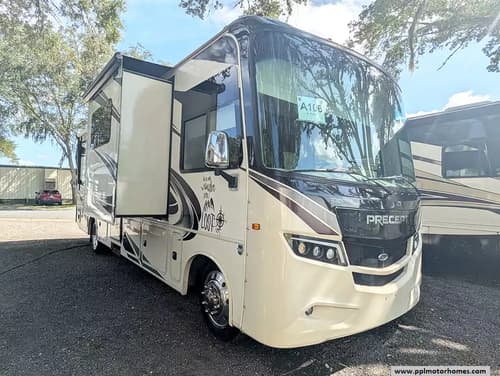 64135 - 32' 2018 Jayco Precept 31UL w/3 Slides Image 1