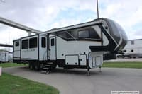 62346 - 40' 2025 Keystone Alpine Avalanche 378BH w/4 Slides - Bunk House Image 1