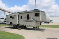 60694 - 33' 2020 Jayco Eagle Ht 28.5RSTS w/3 Slides Image 1