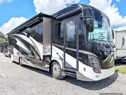 64576 - 36' 2018 Forest River Berkshire 34Q 360hp Cummins w/4 Slides Image 1