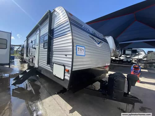 64569 - 34' 2022 Forest River Prime Time Avenger 27DBS w/Slide - Bunk House Image 1