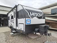 60878 - 22' 2022 Cruiser RV Hitch 16RD Image 1