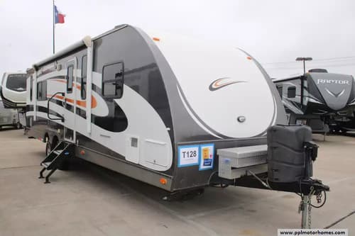 61838 - 31' 2010 K-Z Coyote Mxt 266 w/Slide - Toy Hauler Image 1