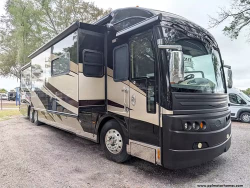 62514 - 45' 2009 American Coach American Eagle 45E 500hp Cummins w/4 Slides Image 1