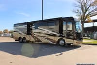 54777 - 43' 2015 Newmar Ventana 4369 400hp Cummins w/3 Slides Image 1