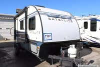 54968 - 19' 2019 Starcraft Satellite 17RB w/Slide Image 1