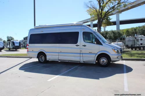 61472 - 23' 2016 Roadtrek CS ADVENTUROUS Image 1