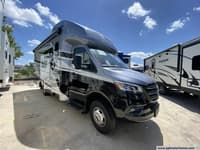 64345 - 26' 2026 Tiffin Wayfarer 25RW w/Slide Image 1