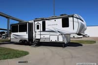 61289 - 36' 2022 Keystone Avalanche 322RL w/3 Slides Image 1