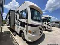 64271 - 29' 2015 Thor Ace 27.1 w/Slide Image 1