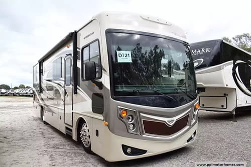 62253 - 33' 2015 Fleetwood Excursion 33D 300hp Cummins w/2 Slides Image 1