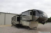 54040 - 43' 2015 Forest River Cardinal M3800FL w/5 Slides & Generator Image 1