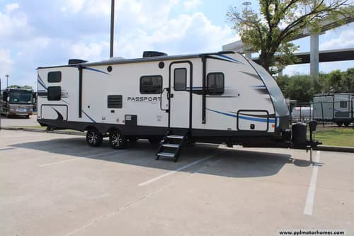 64838 - 32' 2021 Keystone Passport Sl 292BH w/Slide - Bunk House Image 1