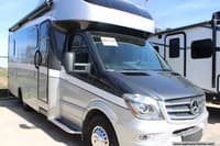 55147 - 26' 2019 Tiffin Wayfarer 24TW w/Slide Image 1