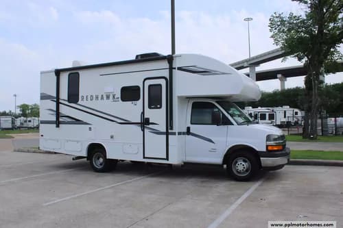 62971 - 25' 2025 Jayco Redhawk SE 22C w/Slide Image 1