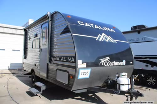 64388 - 19' 2024 Coachmen Catalina Summit 164BHX - Bunk House Image 1