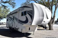 61350 - 30' 2016 Northwood Arctic Fox 27-5L w/2 Slides & Generator Image 1