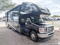 63122 - 32' 2022 Thor Quantum WS31 w/Slide Image 1