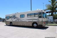 64334 - 40' 2000 Country Coach INTRIGUE 40W/SL 350hp Cummins w/Slide Image 1