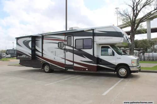 62328 - 32' 2012 Fleetwood Jamboree Sport 31M w/2 Slides Image 1