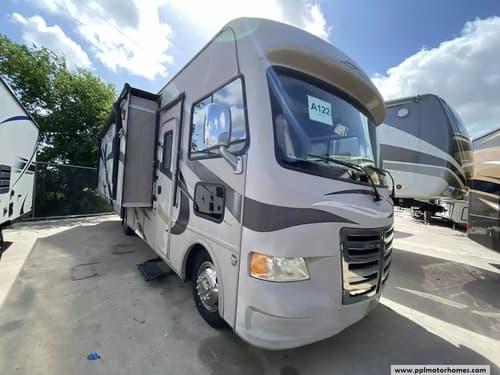 63500 - 29' 2014 Thor Ace 27.1 w/Slide Image 1
