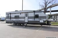 62220 - 34' 2023 Forest River Palomino Puma Xle 27QBC - Toy Hauler - Bunk House Image 1