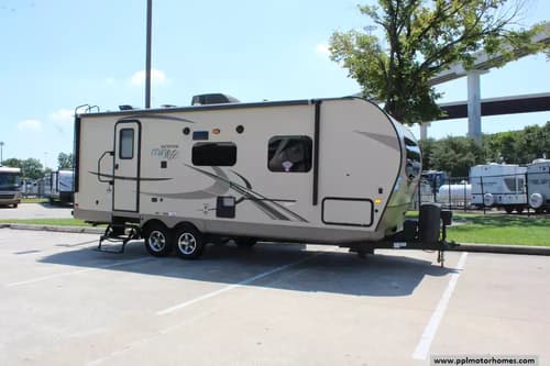 60884 - 25' 2018 Forest River Rockwood Mini Lite 2511S w/2 Slides Image 1