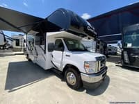 60690 - 31' 2022 Thor Chateau 31W w/Slide Image 1