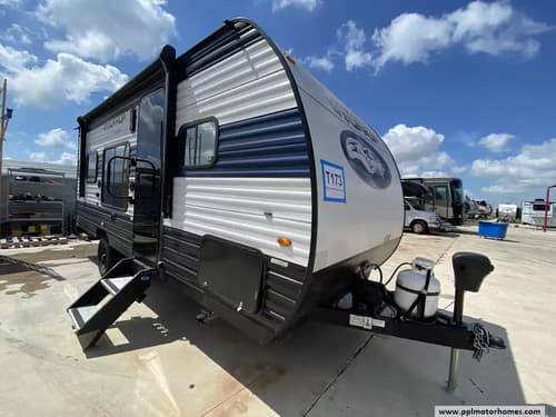 63245 - 22' 2024 Forest River Cherokee Wolf Pup Limited 18RJBW - Toy Hauler Image 1