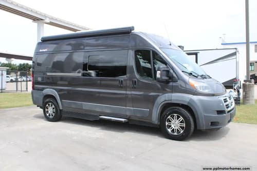 64566 - 19' 2018 Hymer Sunlight VAN TWO Image 1