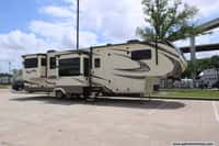 62766 - 41' 2020 Grand Design Solitude 375RES w/5 Slides Image 1