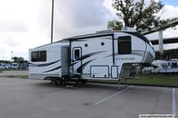 60989 - 30' 2022 Keystone Cougar 27SGS w/3 Slides Image 1