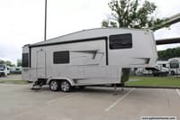 59430 - 31' 2008 Carriage Domani 302 w/2 Slides Image 1