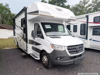 63188 - 25' 2024 Jayco Melbourne 24L w/Slide Image 1