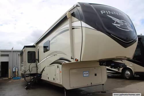 64944 - 40' 2021 Jayco Pinnacle 36FBTS w/3 Slides Image 1