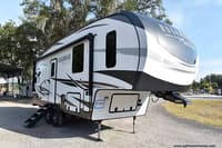 61685 - 28' 2022 Forest River Rockwood Ultra Lite 2442BS w/2 Slides Image 1