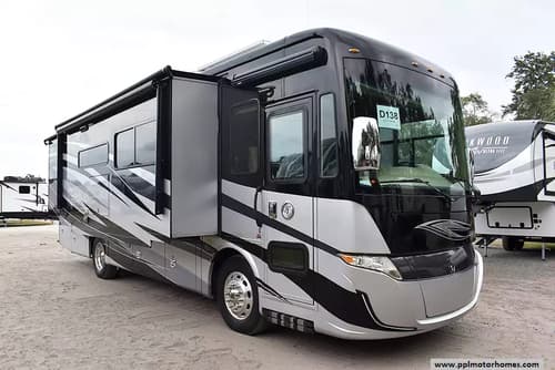 61682 - 35' 2019 Tiffin Allegro Red 33AA 360hp Cummins w/4 Slides Image 1