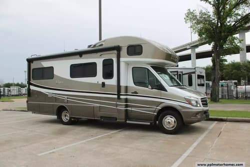 62997 - 25' 2019 Winnebago View VIEW Image 1