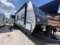 64147 - 36' 2020 Jayco Jay Flight 32RLOK w/2 Slides Image 1