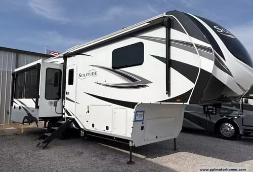 63498 - 35' 2023 Grand Design Solitude 310GK w/3 Slides Image 1