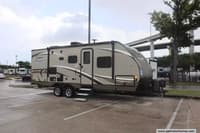 60610 - 27' 2018 Dutchmen Coleman Light 2305QB w/Slide Image 1