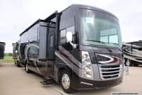 62871 - 38' 2018 Thor Challenger 37YT w/3 Slides Image 1