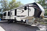 59325 - 43' 2019 Heartland Bighorn 3870FB w/2 Slides Image 1