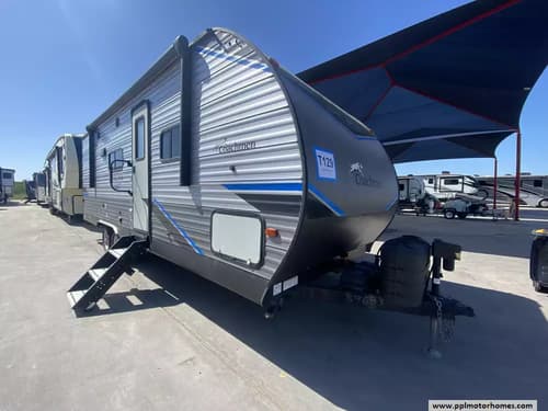 64400 - 28' 2022 Forest River Catalina Legacy 243RBS w/Slide Image 1