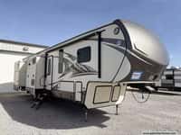 62258 - 40' 2014 Keystone Montana Mountaineer 356TBF w/5 Slides - Bunk House Image 1